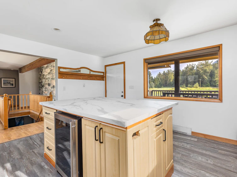 8184 Pemberton Meadows Road, Pemberton, BC, V0N 2L2 - 9