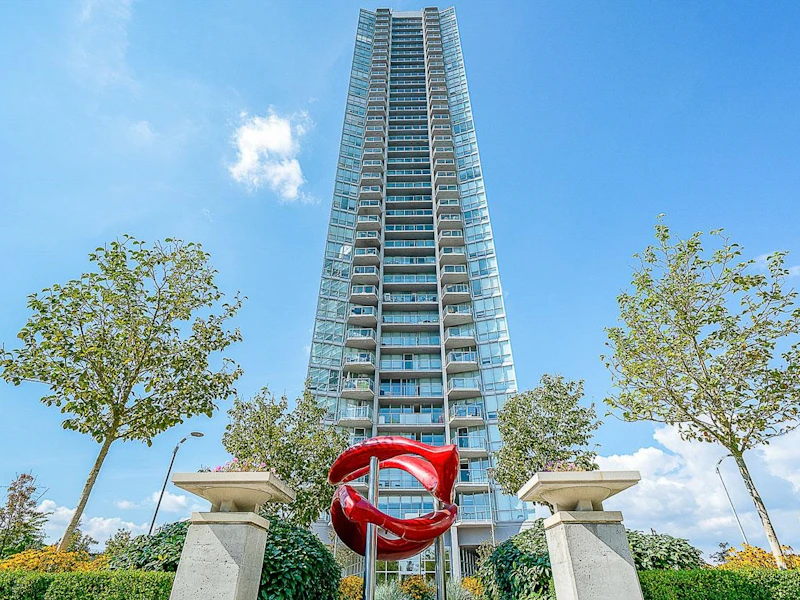3009 - 13618 100th Avenue, Surrey BC V3T 0A8