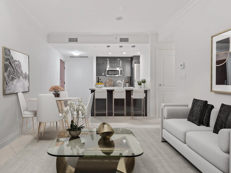1001-172 Victory Ship Way, North Vancouver, BC, V7L 0B5