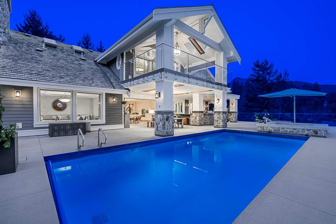 4667 Woodridge Place, West Vancouver, BC, V7S 2X1