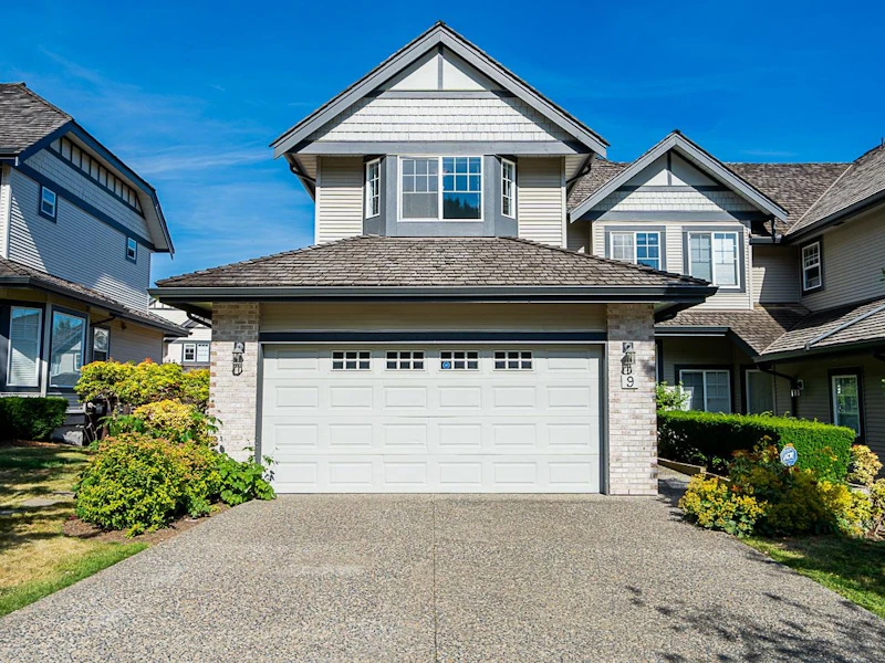 9 - 1765 Paddock Drive, Coquitlam BC V3E 3J1
