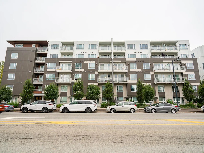 605 - 10581 140th Street, Surrey BC