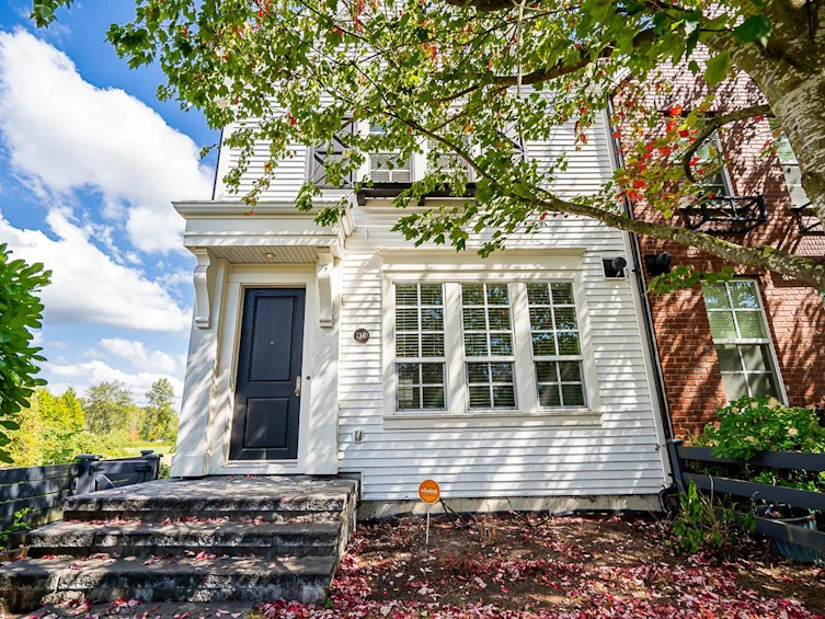 7340 192 Street, Surrey, BC, V4N 5Y4