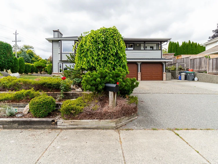 9553 164 Street, Surrey, BC, V4N 2C2