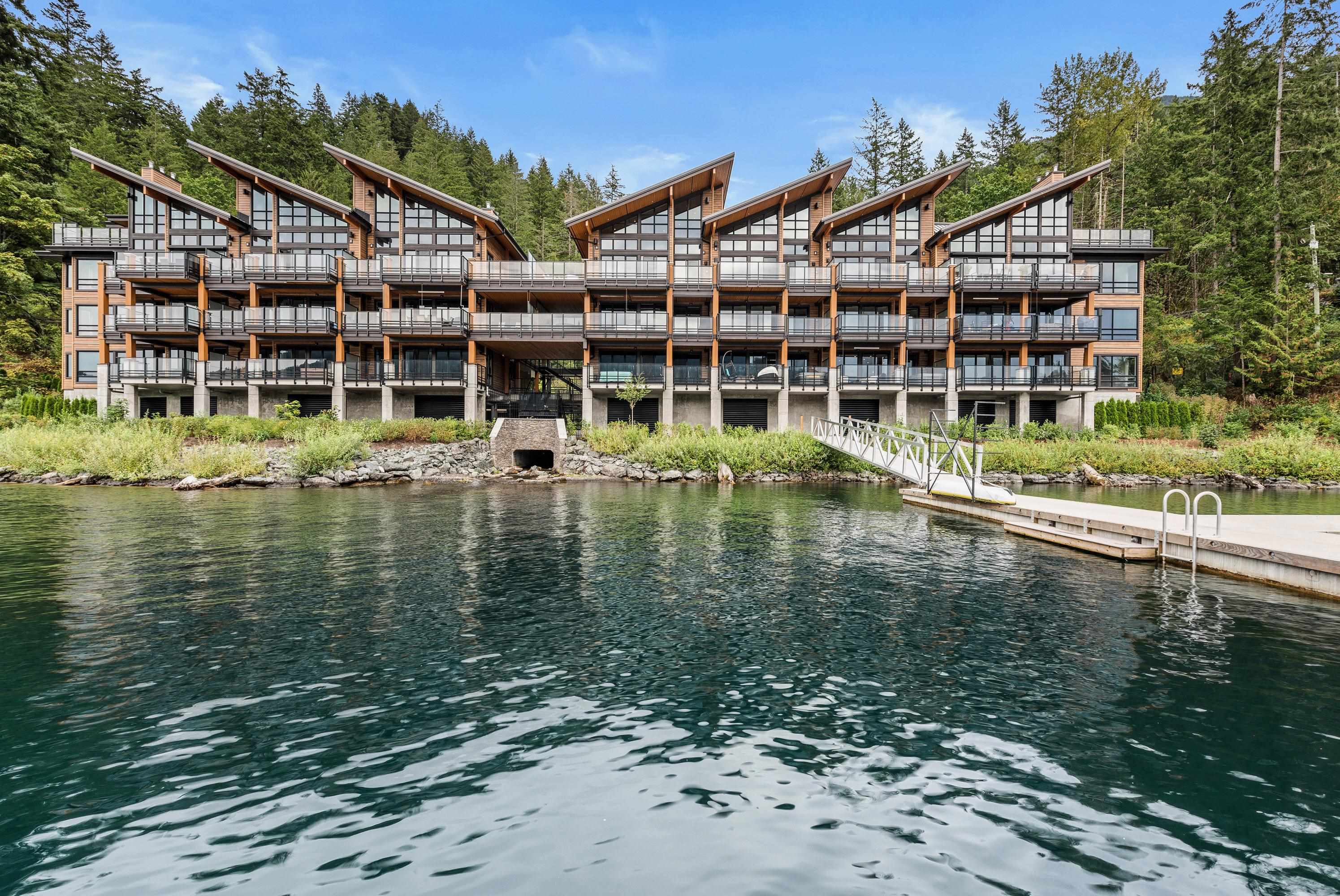 207-3175 Columbia Valley Road, Cultus Lake, BC, V2R 6C2