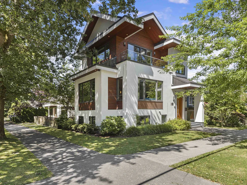 2895 Balaclava Street, Vancouver BC V6K 4E6