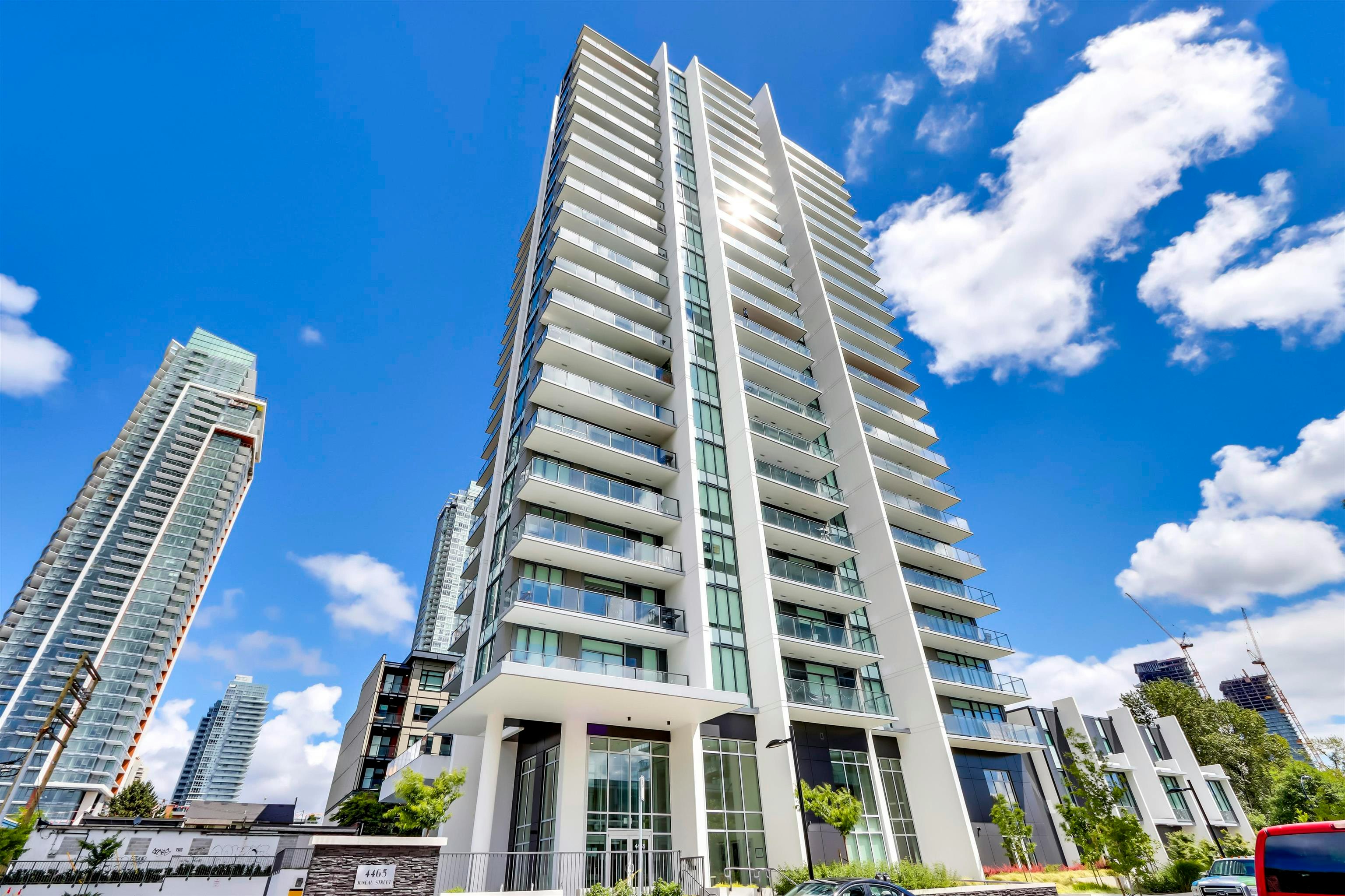 1407-4465 Juneau Street, Burnaby, BC, V5C 0L8