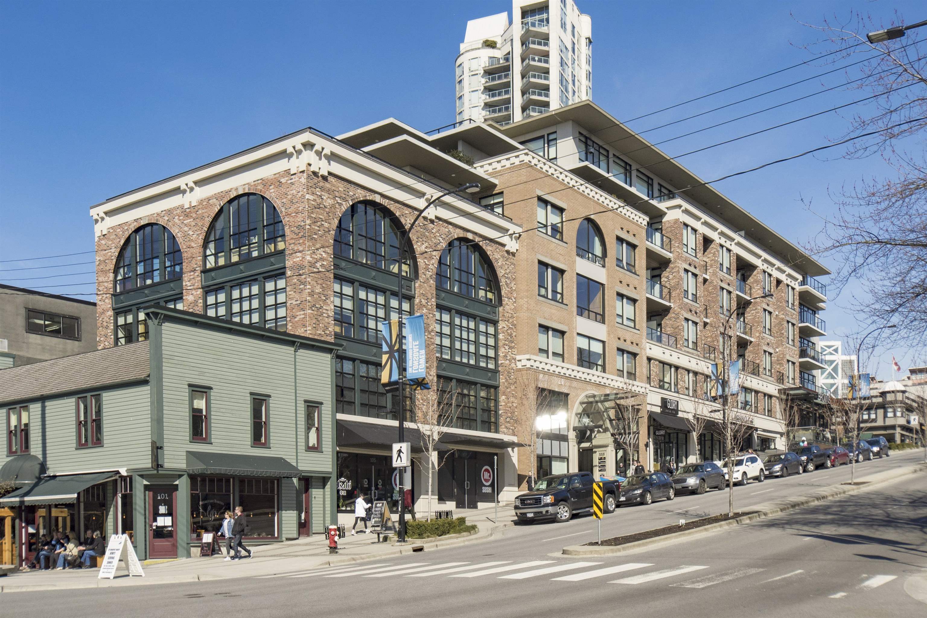 207-105 W 2nd Street, North Vancouver, BC, V7M 0E3