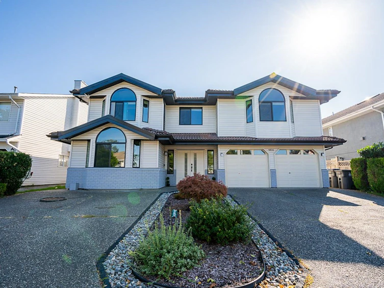 6634 124 Street, Surrey, BC, V3W 0Z3