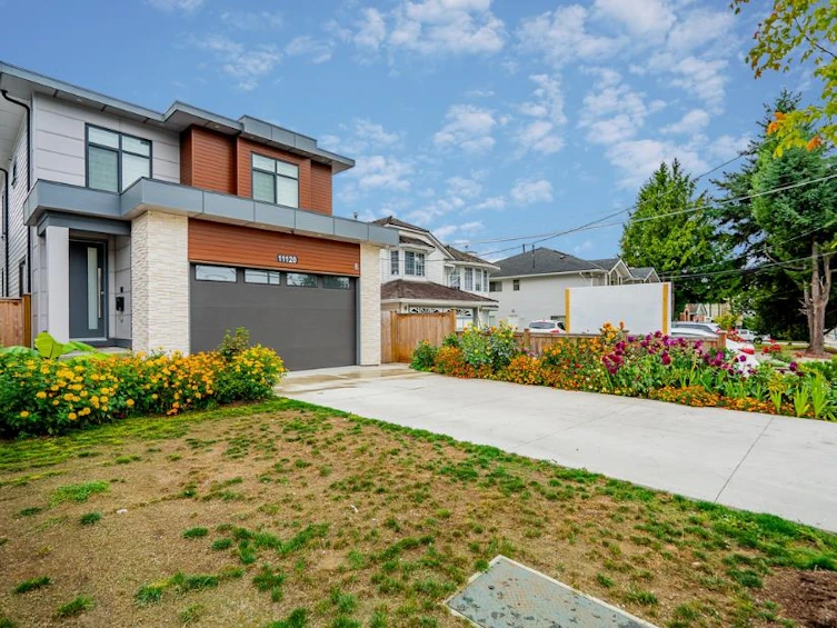 11120 84 Avenue, Delta, BC, V4C 2L7