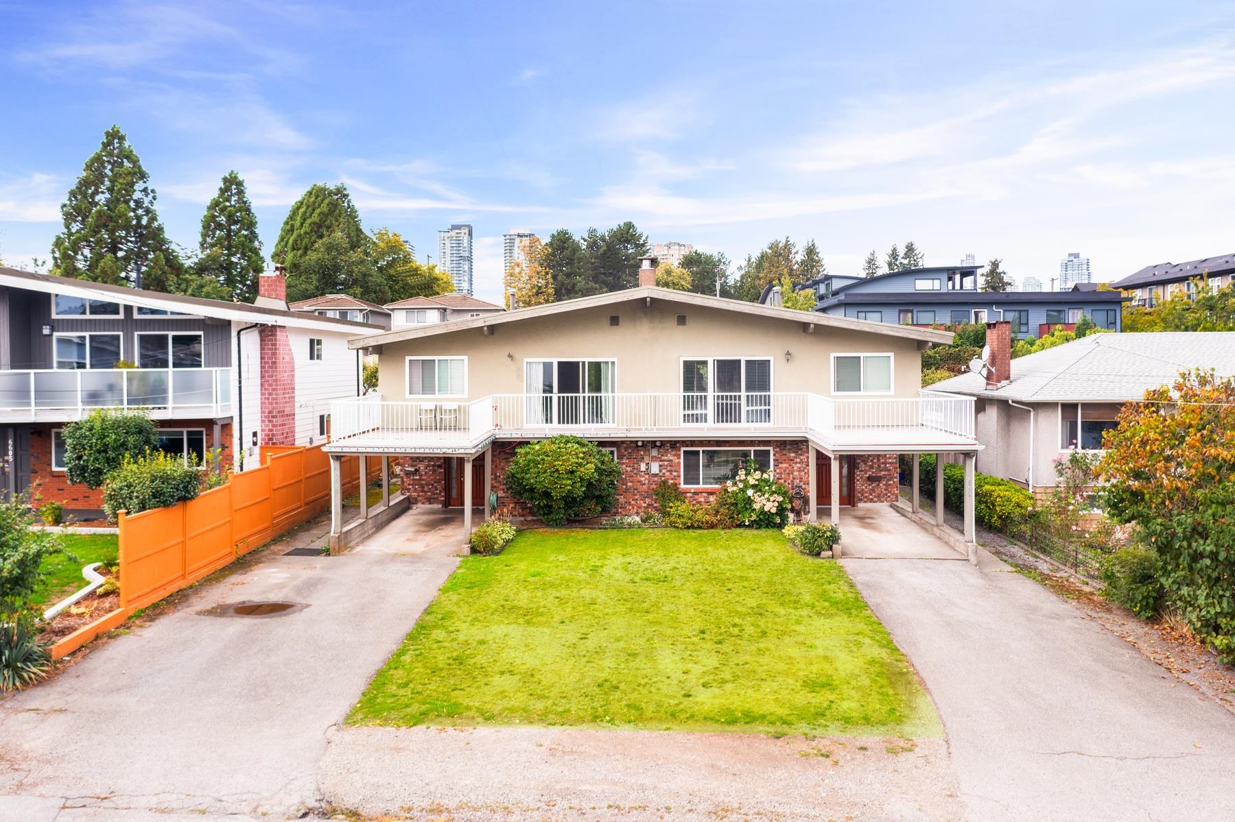 6593 Dufferin Avenue, Burnaby, BC, V5H 3T2
