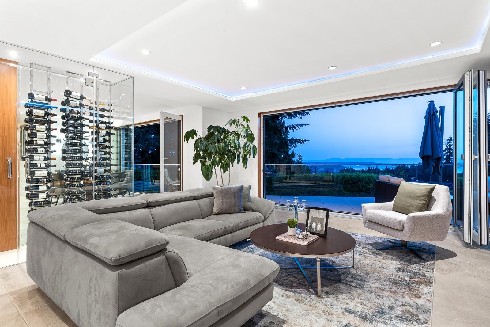 405 Montroyal Boulevard, North Vancouver, BC, V7N 3E2