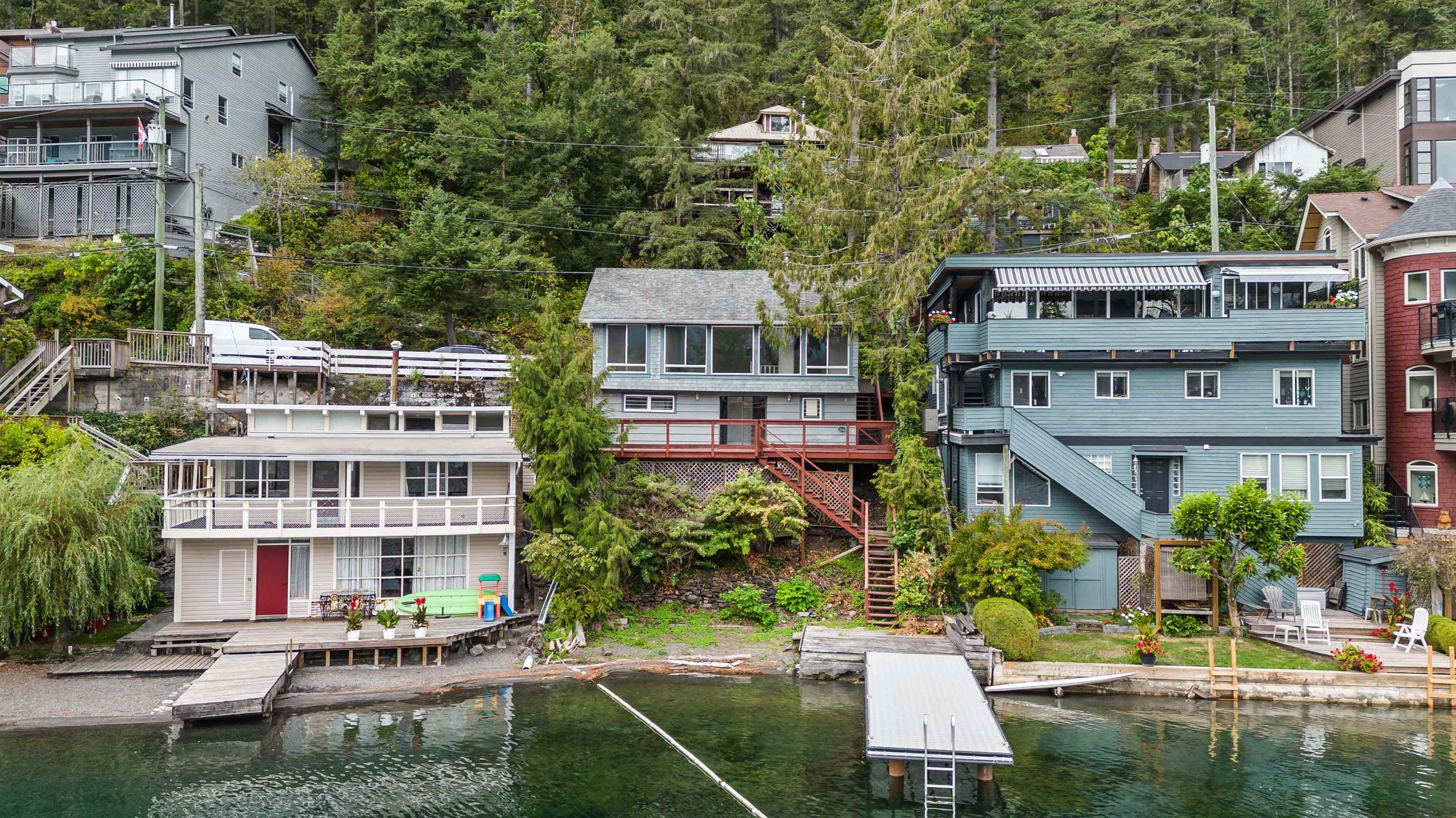 36 Lakeshore Drive, Cultus Lake, BC, V2R 5A1