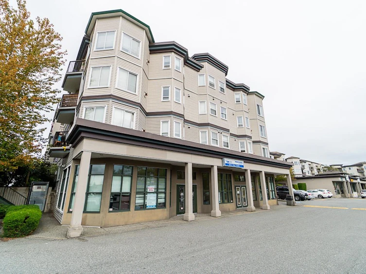 218-5759 Glover Road, Langley, BC, V3A 8M8