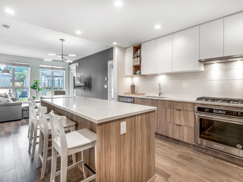 750 Dogwood Street, Coquitlam BC