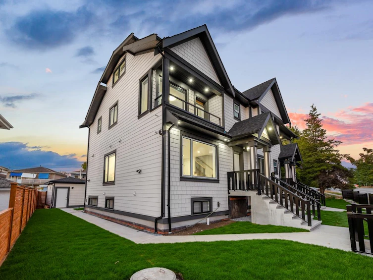 1787 E 57th Avenue, Vancouver, BC, V5P 2B4