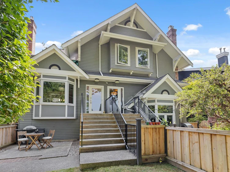 1934 W 11th Avenue, Vancouver, BC, V6J 2C6
