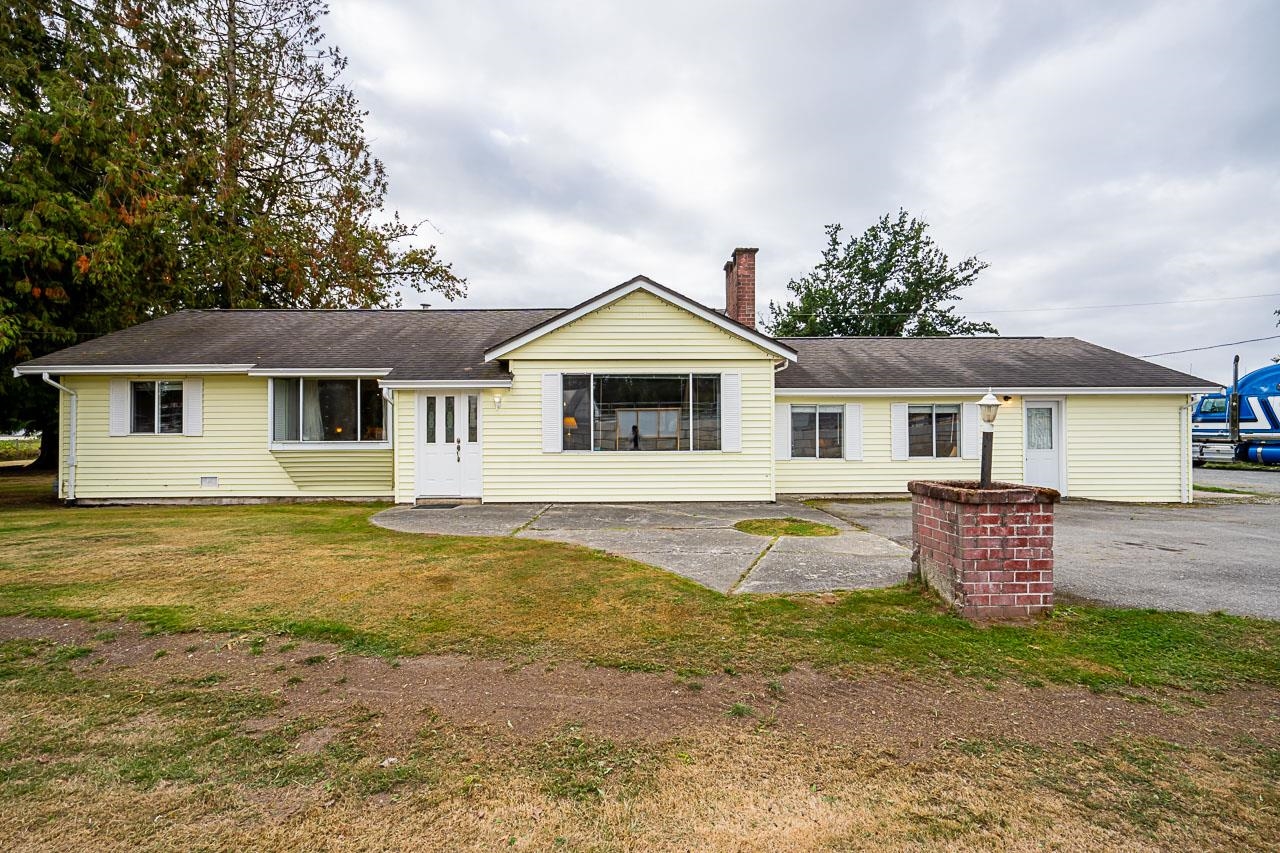 24714 Fraser Highway, Langley, BC, V2Z 2L1