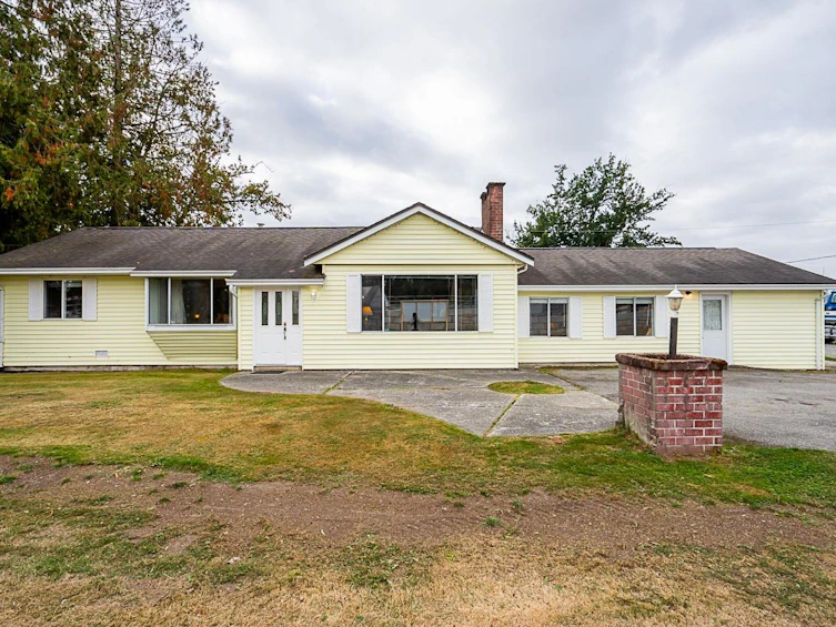 24714 Fraser Highway, Langley, BC, V2Z 2L1