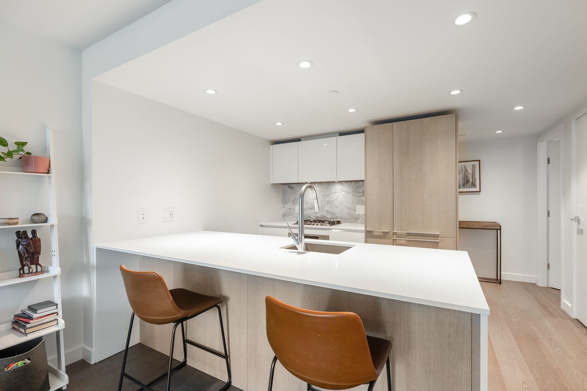 1201-1111 Richards Street, Vancouver, BC, V6B 0S3