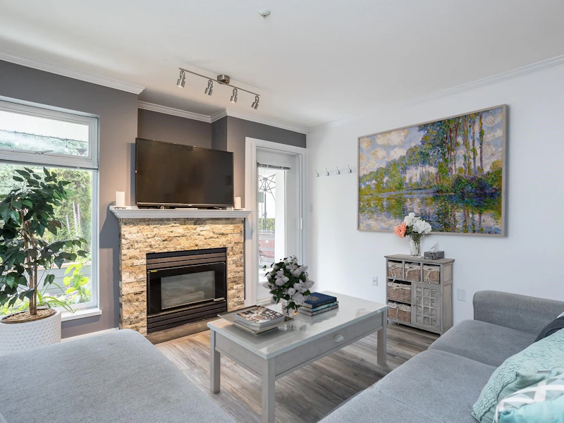 101 - 2526 Lakeview Crescent, Abbotsford BC V2S 3A9