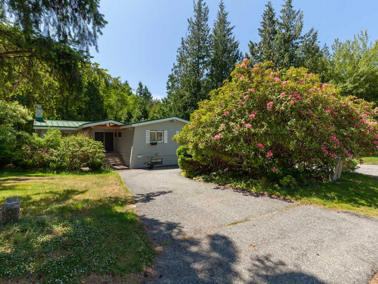 4639 Woodburn Road, West Vancouver, BC, V7S 2W7