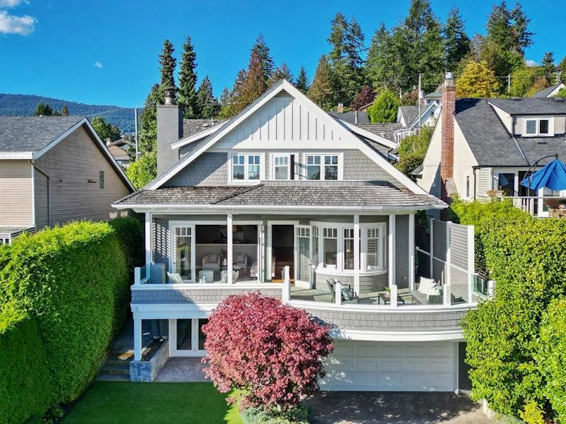 1030 Duchess Avenue, West Vancouver BC V7T 1G9