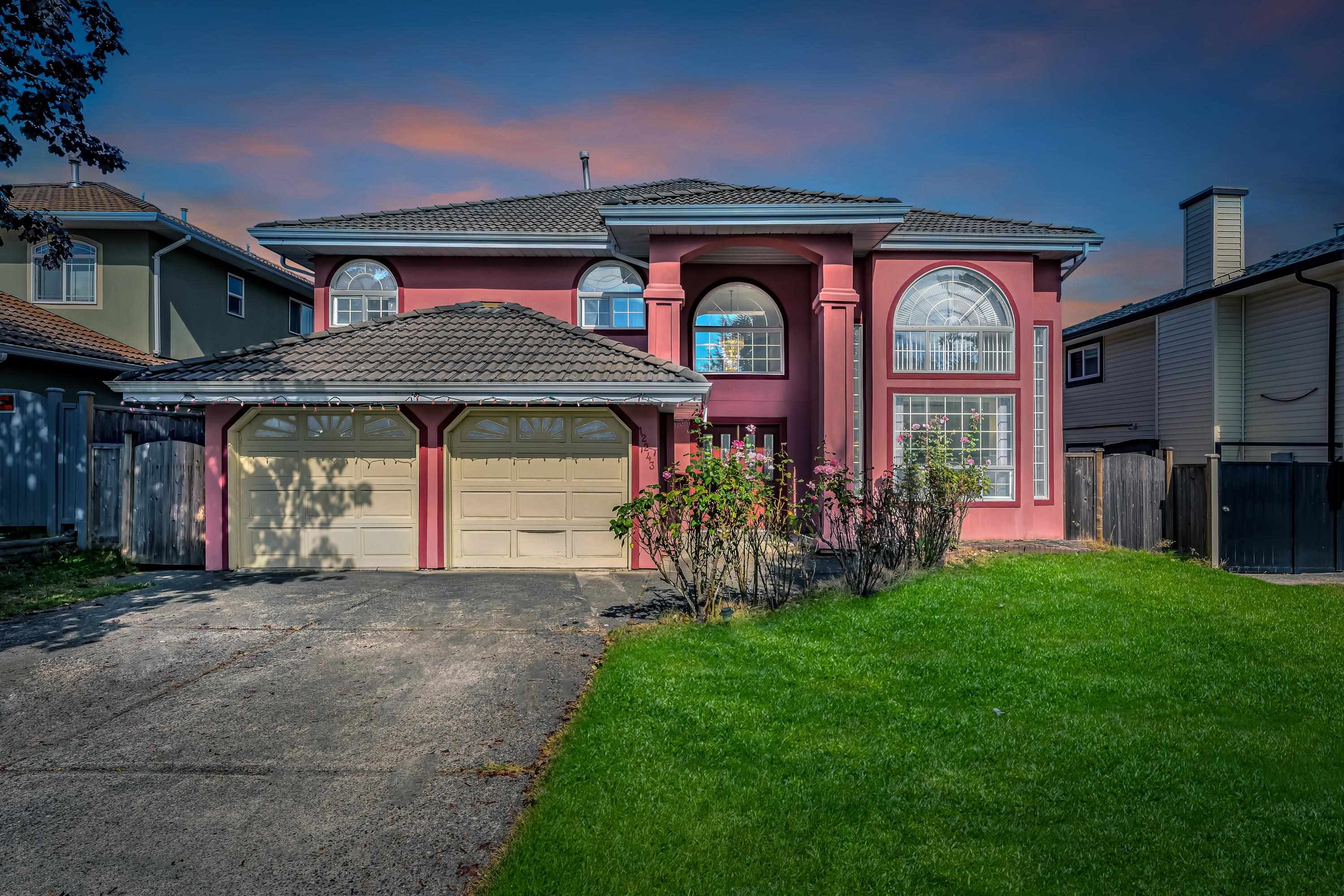 12243 66 Avenue, Surrey, BC, V3W 2A3