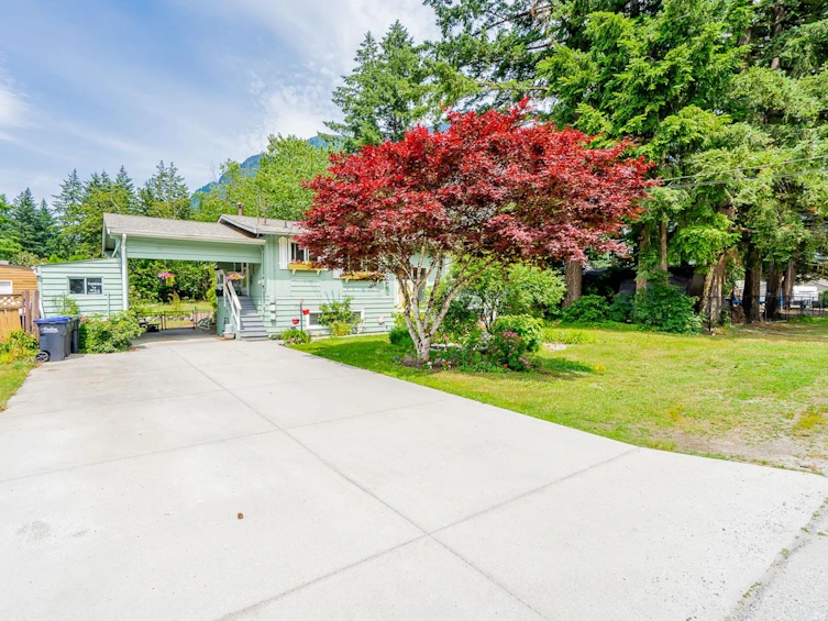 65963 Park Avenue, Hope, BC, V0X 1L1