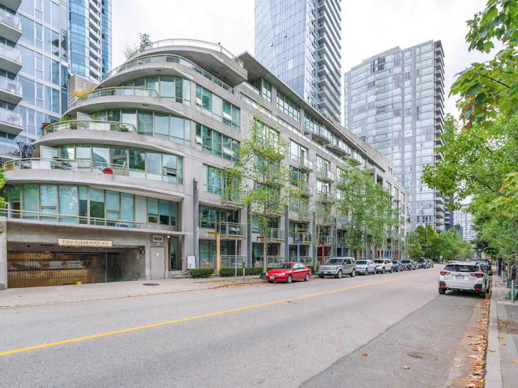 1486 W Hastings Street, Vancouver, BC, V6G 3J6