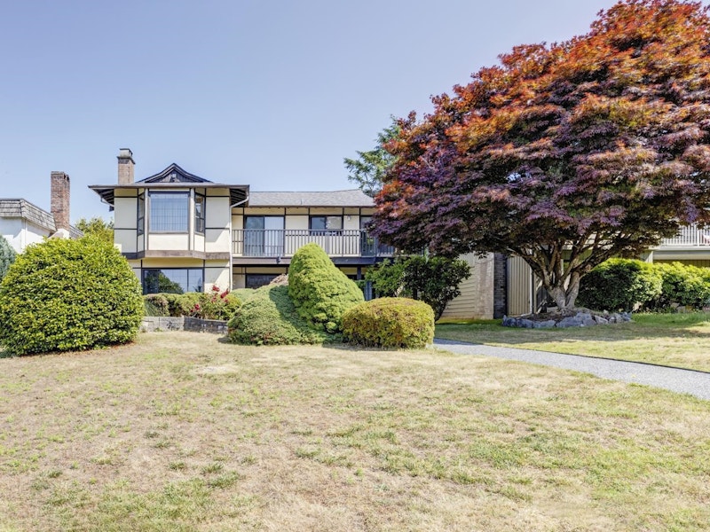 528 W 20th Street, North Vancouver BC V7M 1Y7
