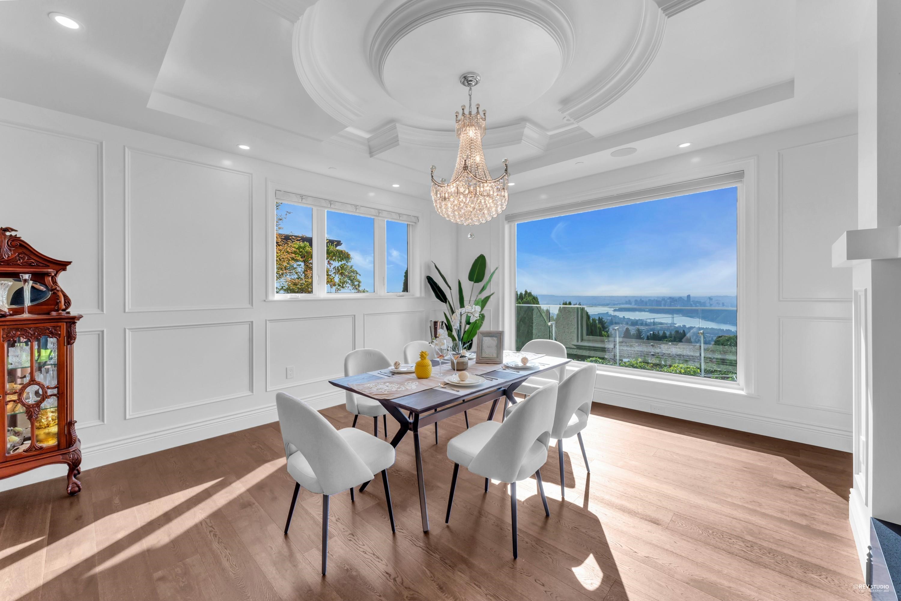 1424 Bramwell Road, West Vancouver, BC, V7S 2N9 - 2