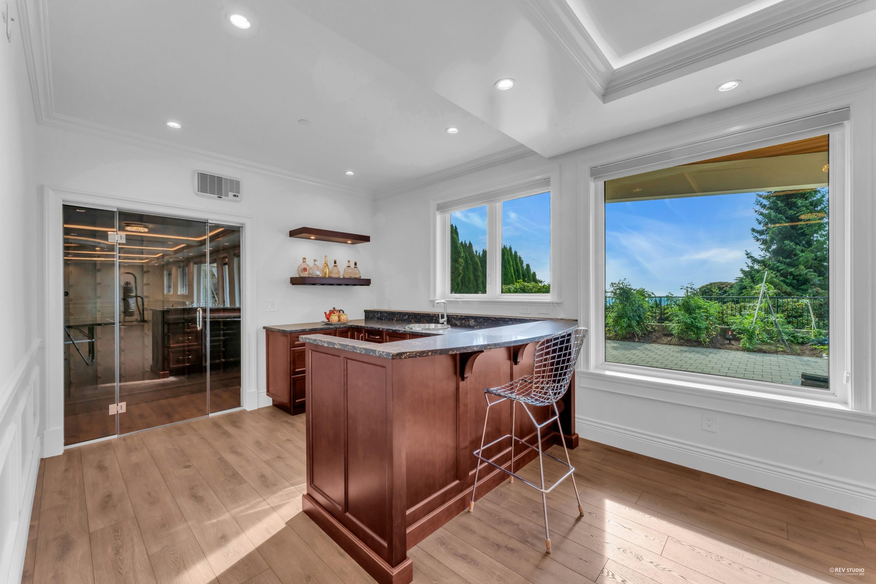 1424 Bramwell Road, West Vancouver, BC, V7S 2N9 - 29