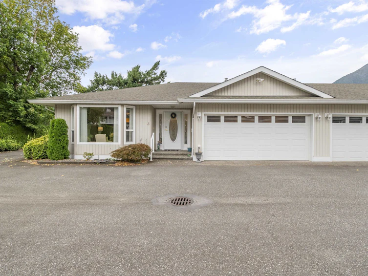 3-530 Coquihalla Street, Hope, BC, V0X 1L0