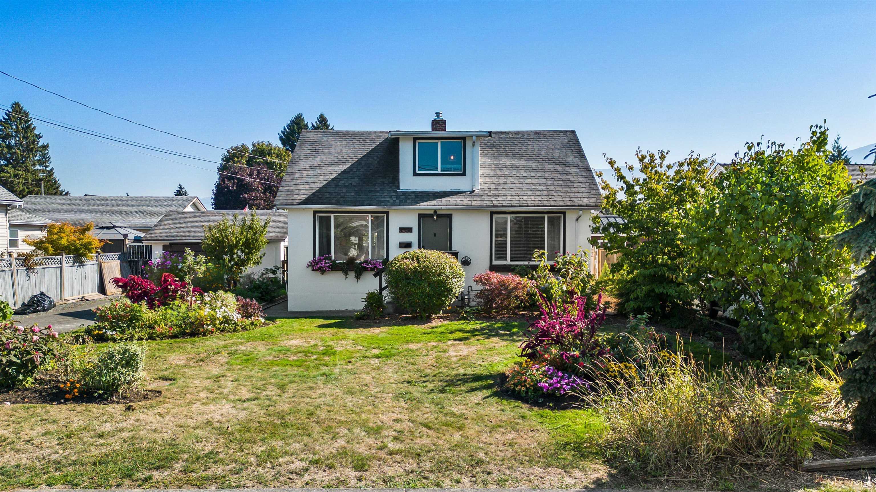 9356 Woodbine Street, Chilliwack, BC, V2P 5S7