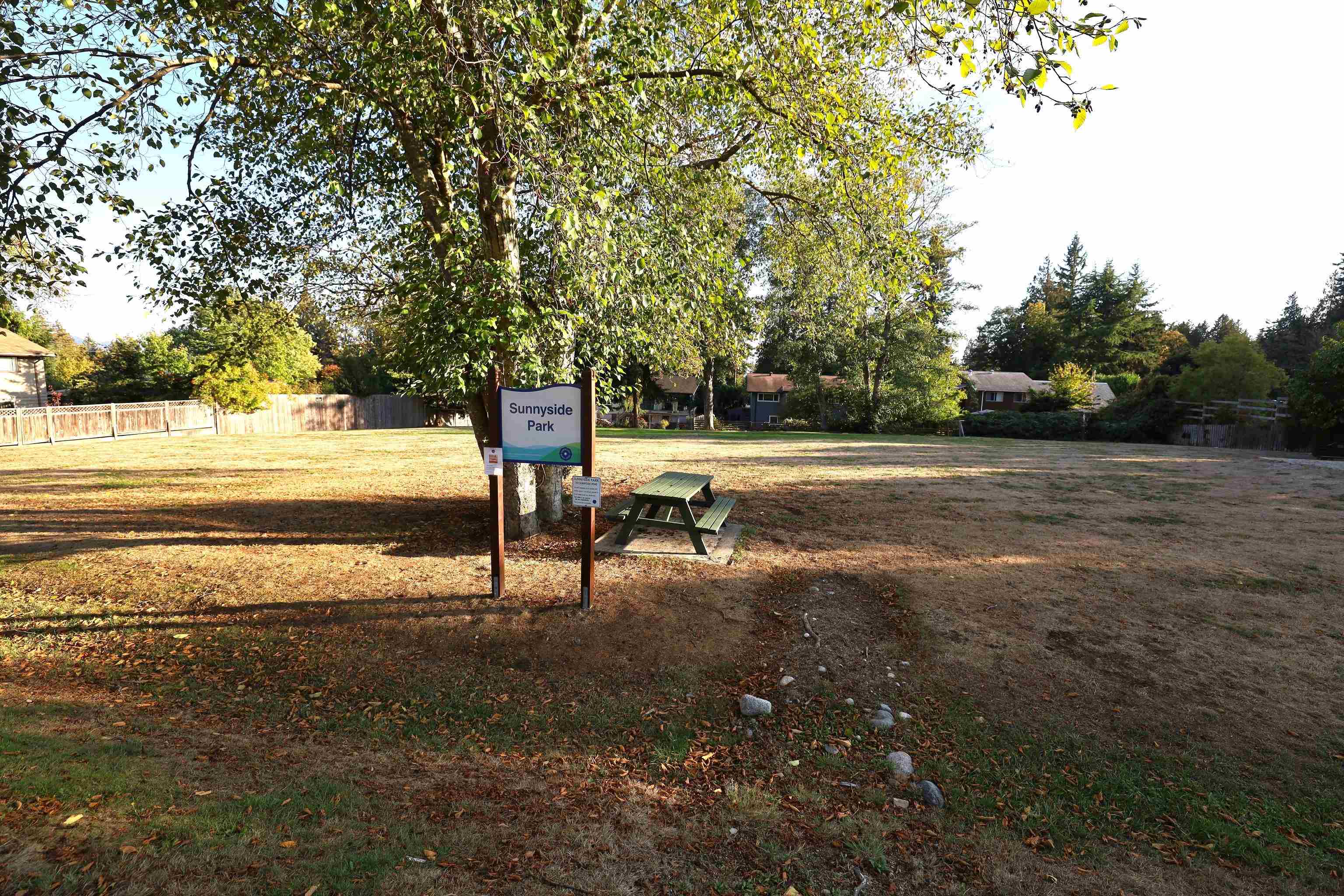 1101 Sunnyside Road, Gibsons, BC, V0N 1V3 - 3