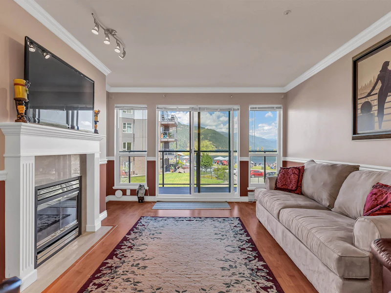 210 - 378 Esplanade Avenue, Harrison Hot Springs BC V0M 1A3