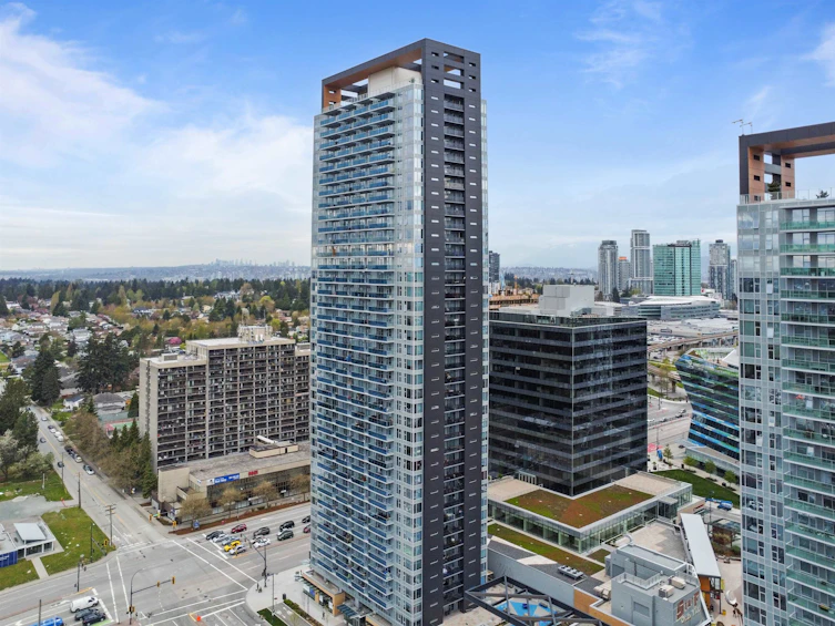 804-13615 Fraser, Surrey, BC, V3T 0P7