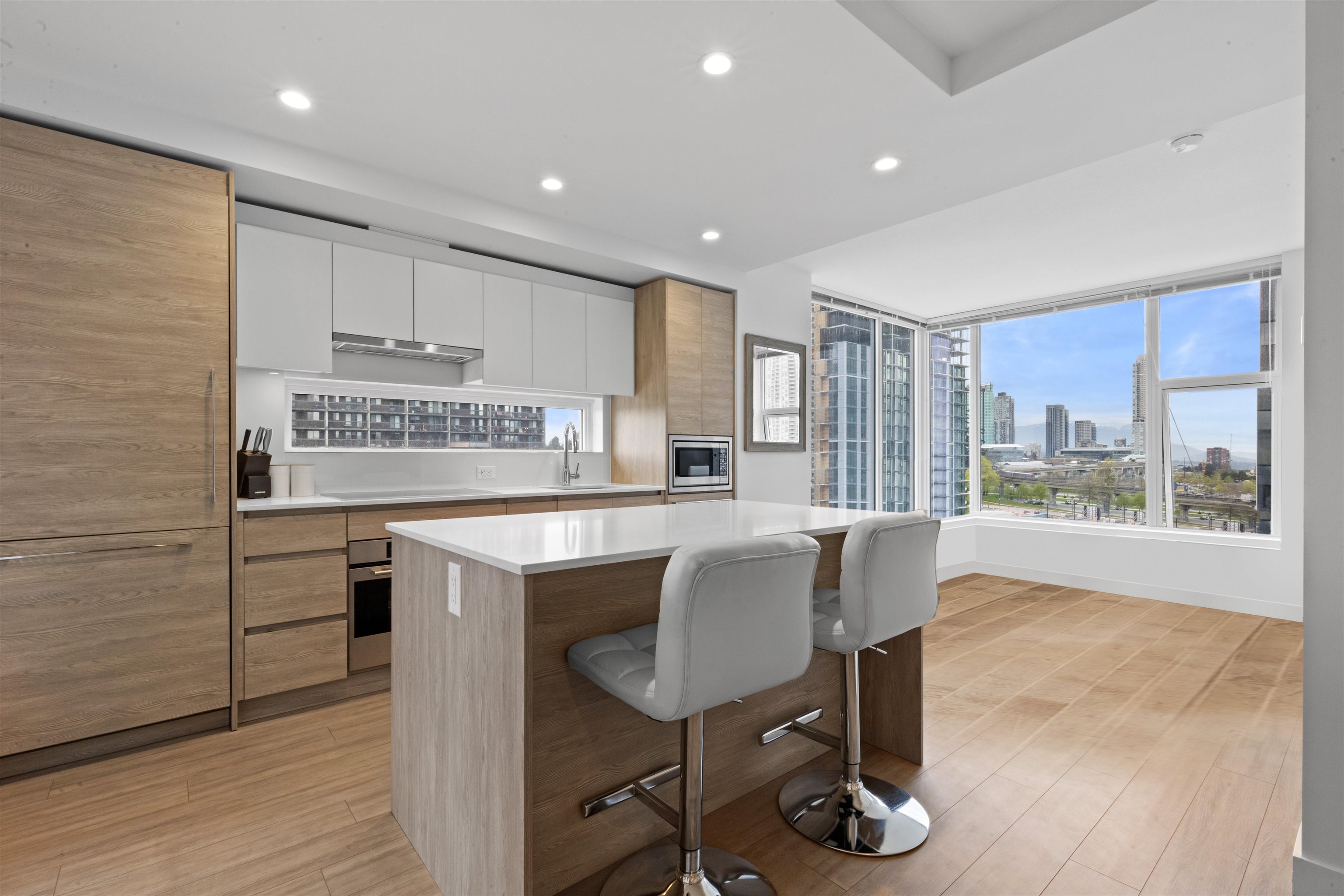 804-13615 Fraser, Surrey, BC, V3T 0P7 - 6