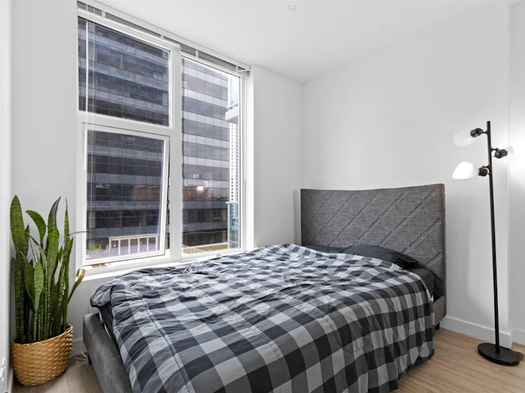 804-13615 Fraser, Surrey, BC, V3T 0P7 - 17