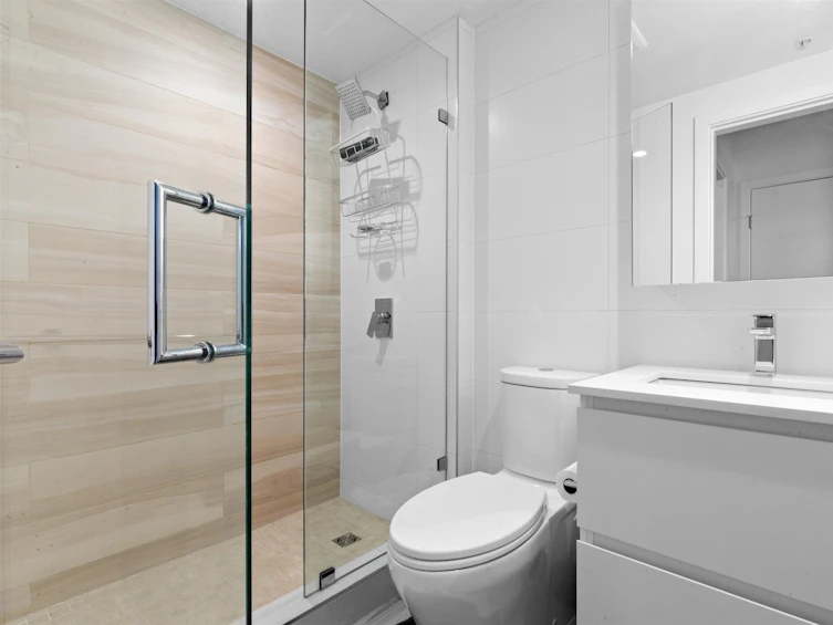 804-13615 Fraser, Surrey, BC, V3T 0P7 - 19