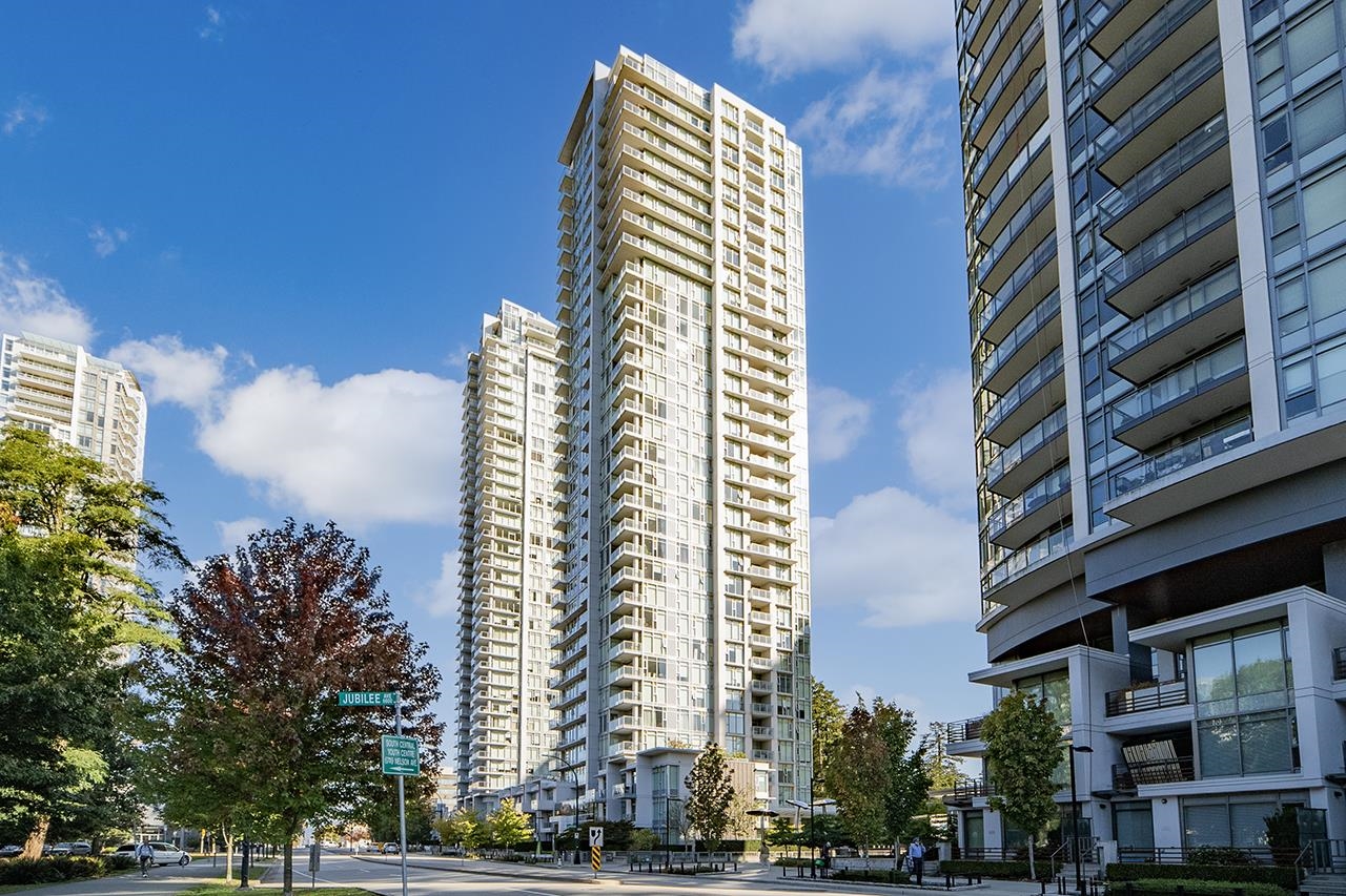 701-6588 Nelson Avenue, Burnaby, BC, V5H 0E8