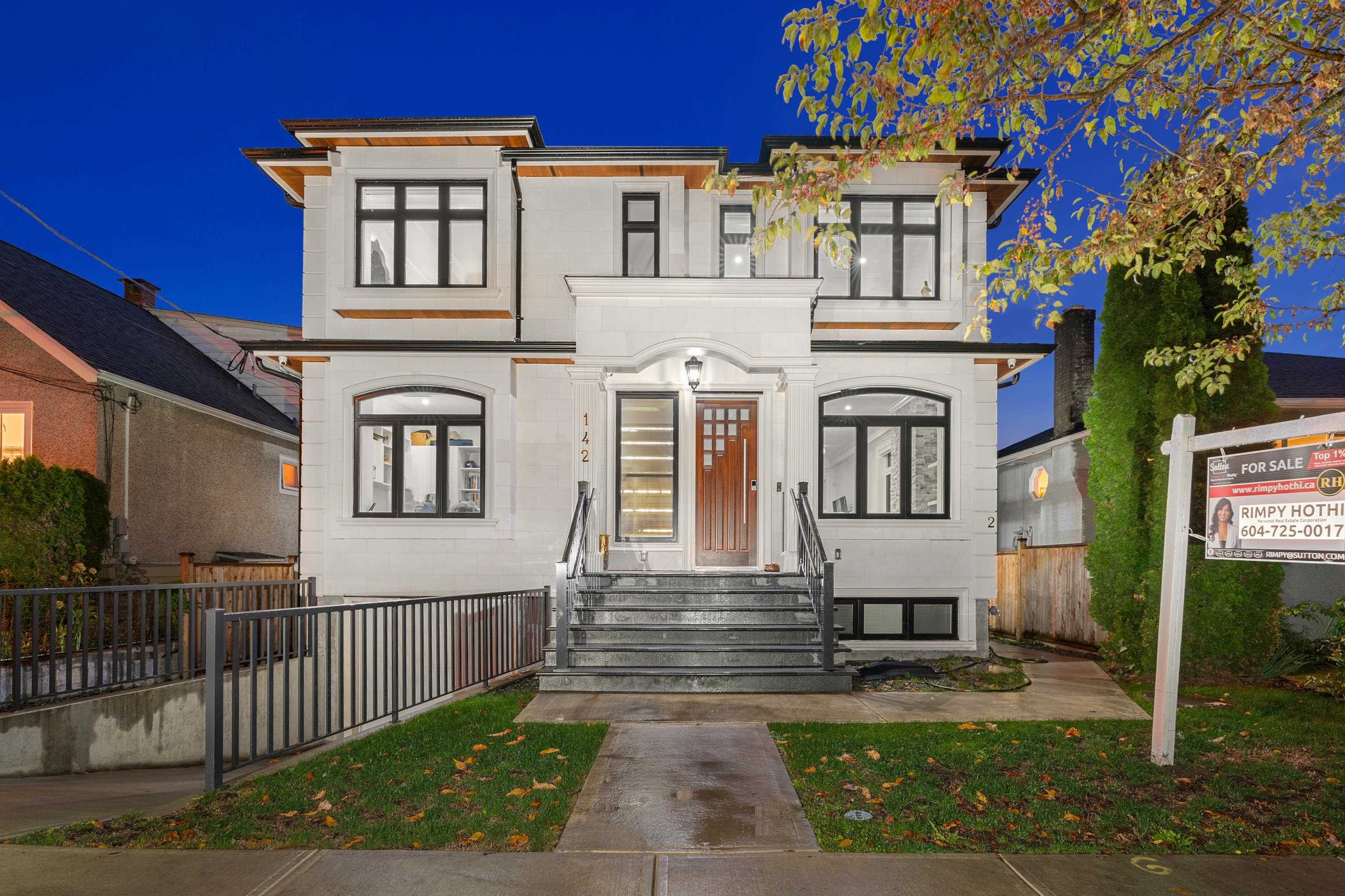 142 E 43rd Avenue, Vancouver, BC, V5W 1S9