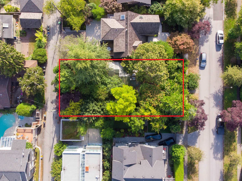 1987 W 36th Avenue, Vancouver BC V6M 1K7