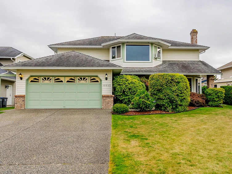 18642 61a Avenue, Surrey, BC, V3S 7P5