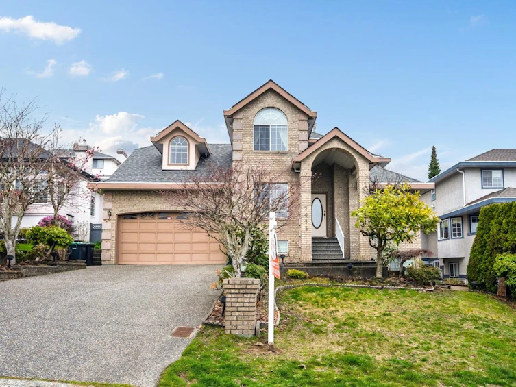 2655 Sandstone Crescent, Coquitlam, BC, V3E 2T8