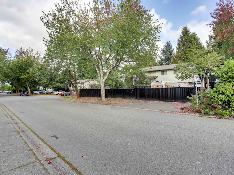 18373 63 Avenue, Surrey, BC, V3S 8B1