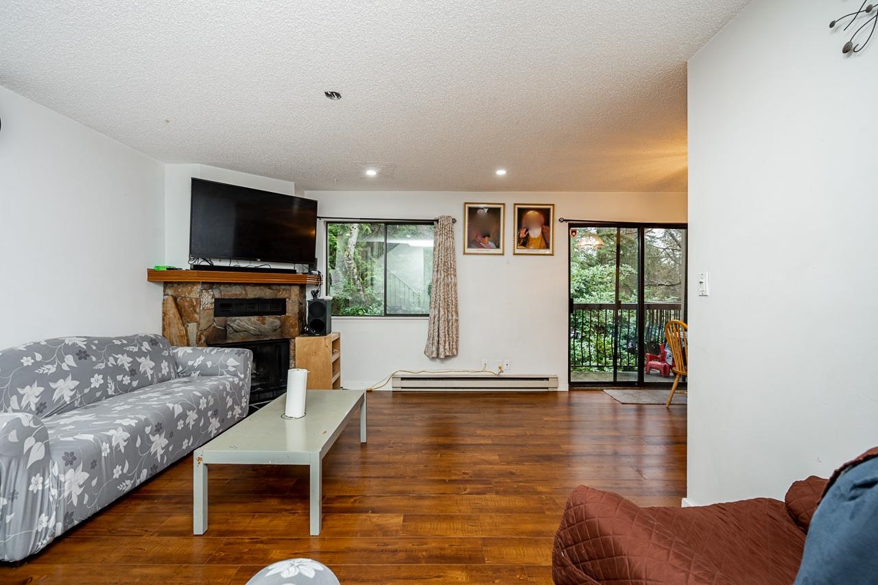 208-7144 133b Street, Surrey, BC, V3W 8A4