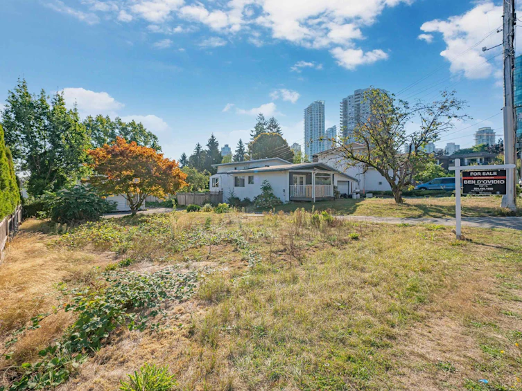 5626 Chaffey Avenue, Burnaby, BC, V5H 2S3
