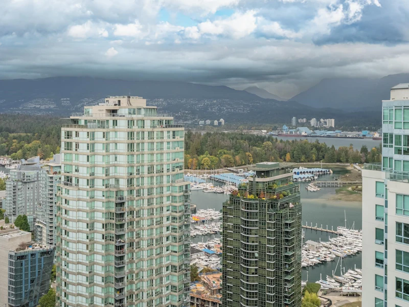 3005 - 1239 W Georgia Street, Vancouver BC V6E 4R8